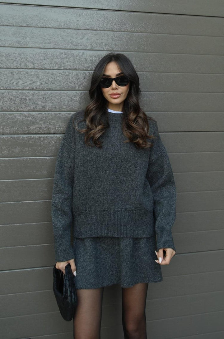 Esme |  A cozy sweater and a flowy flattering skirt